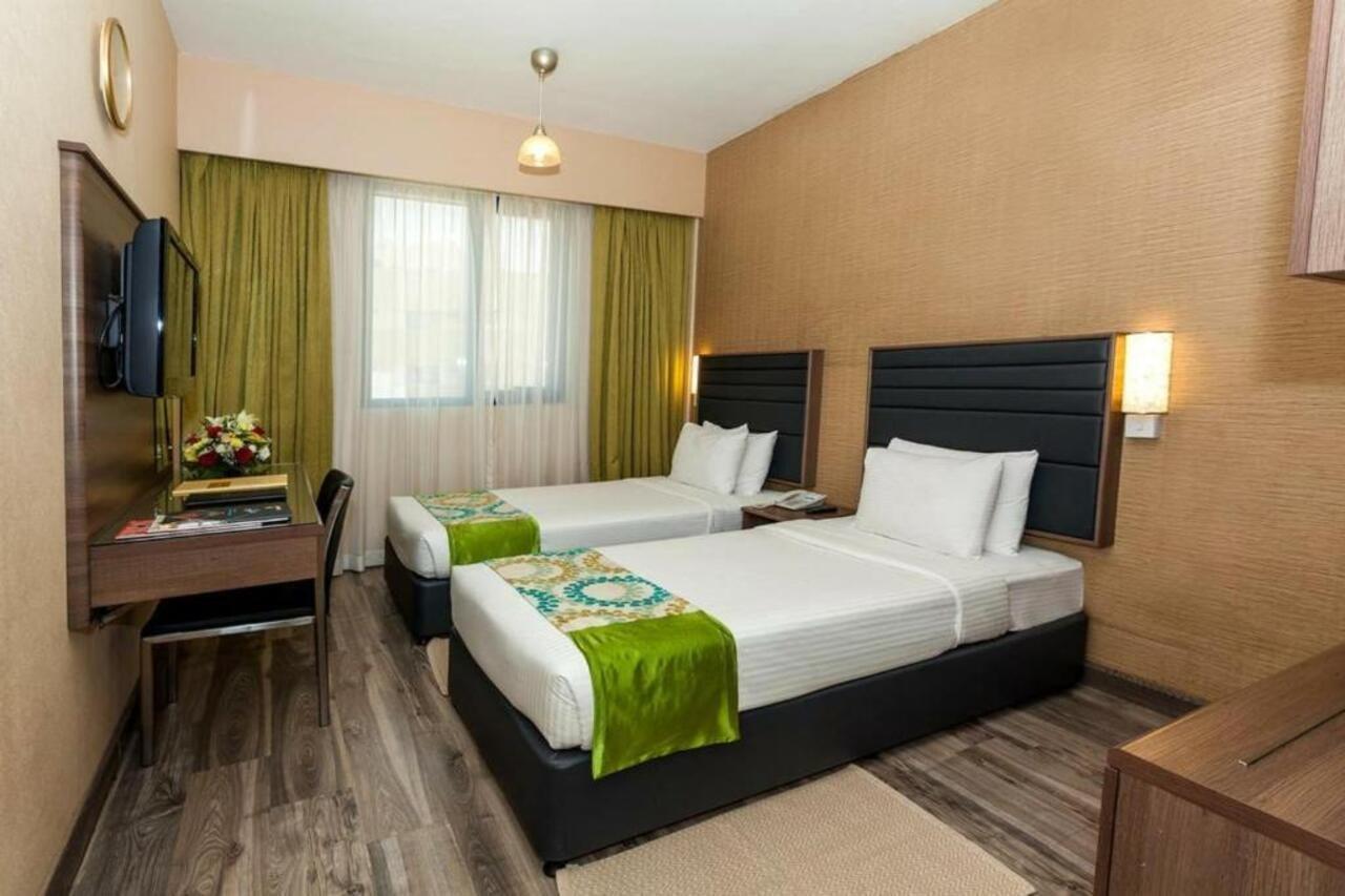 Hotel Oasis Deira L.l.c *